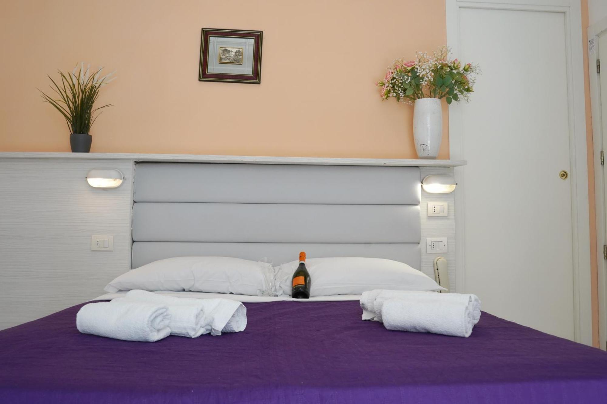Hotel Malibu Mare Rimini Eksteriør bilde