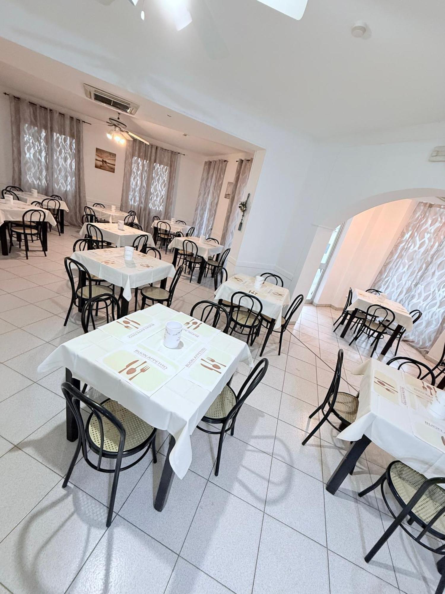 Hotel Malibu Mare Rimini Eksteriør bilde