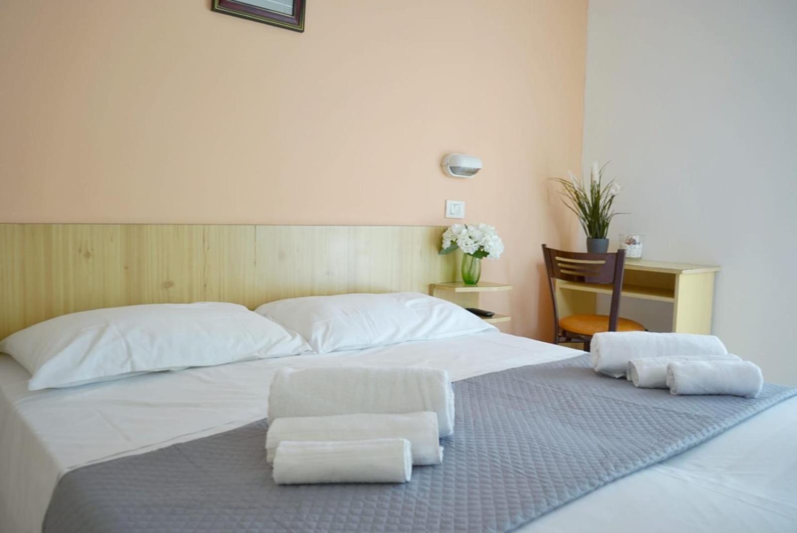 Hotel Malibu Mare Rimini Eksteriør bilde
